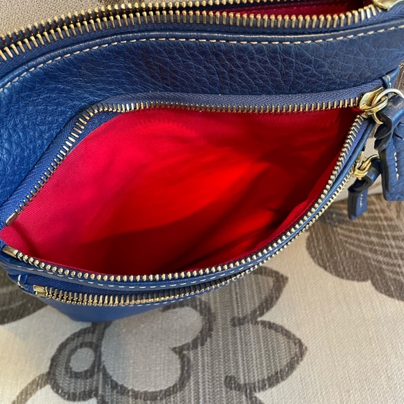 DOONEY & BOURKE PEBBLE GRAIN CROSSBODY - Picture 3 of 7